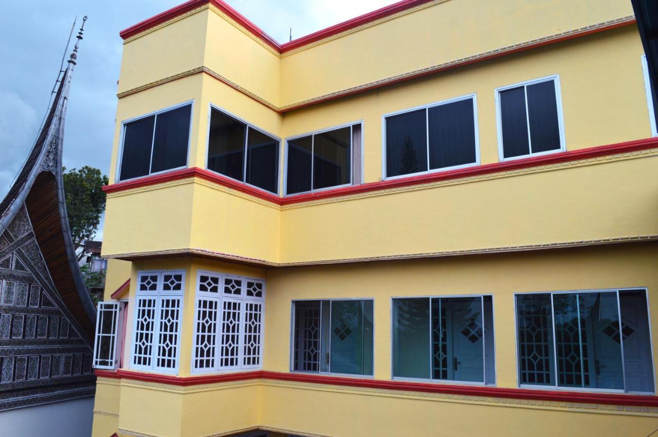Hotel Yuriko Bukittinggi Exterior photo