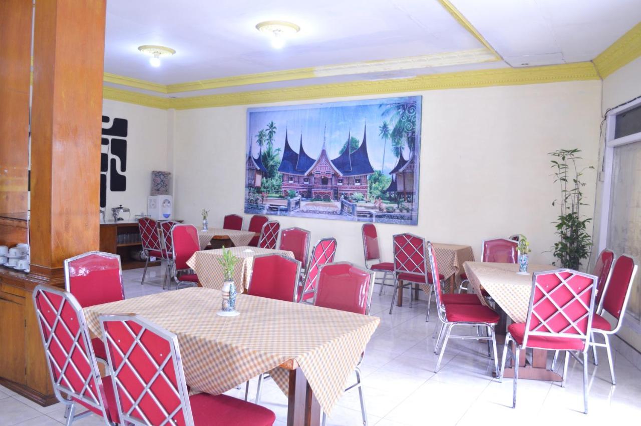 Hotel Yuriko Bukittinggi Exterior photo